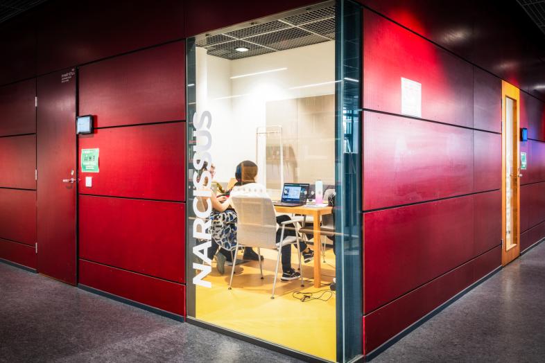 Ryhmätyöhuone Viikin kampuskirjastossa